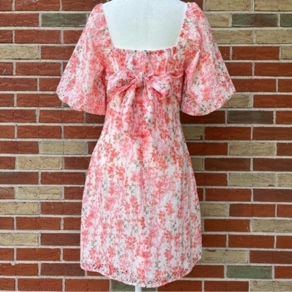 ☀️ NWT Adelyn Rae Collen Floral Eyelet Puff Sleeve Mini Dress in Flamingo - Picture 7 of 16